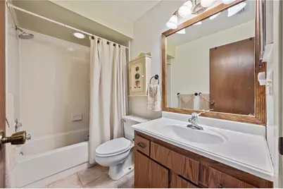 3123 39th Street S #B, Saint Petersburg, FL 33711 - Photo 11