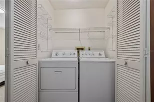 3123 39th St S, Saint Petersburg, FL 33711 - Photo 9