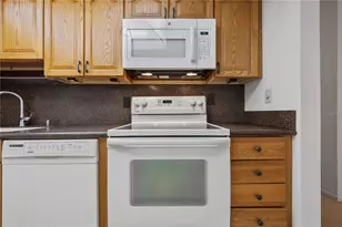 3123 39th St S, Saint Petersburg, FL 33711 - Photo 13