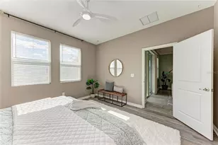 5635 Los Robles Ct, Palmetto, FL 34221 - Photo 13