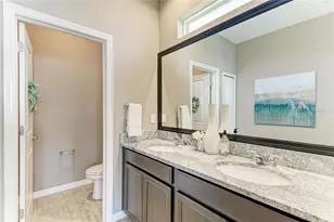 5635 Los Robles Ct, Palmetto, FL 34221 - Photo 15