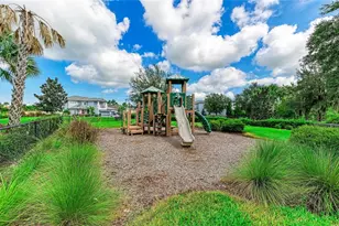 5635 Los Robles Ct, Palmetto, FL 34221 - Photo 39