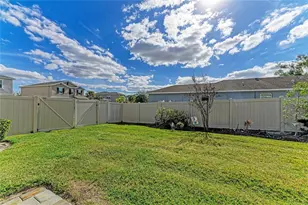 5635 Los Robles Ct, Palmetto, FL 34221 - Photo 29