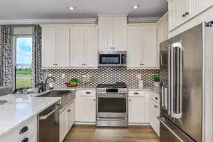 8612 Snowfall St, Sarasota, FL 34241 - Photo 5