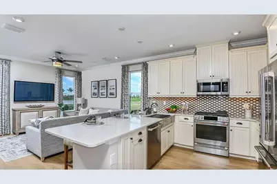 8612 Snowfall Street, Sarasota, FL 34241 - Photo 9