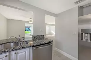 157 Vista Hermosa, Sarasota, FL 34242 - Photo 11