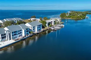 817 Bahia Del Sol Dr, Ruskin, FL 33570 - Photo 25