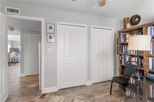 817 Bahia Del Sol Dr, Ruskin, FL 33570 - Photo 35