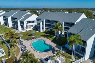 817 Bahia Del Sol Dr, Ruskin, FL 33570 - Photo 41