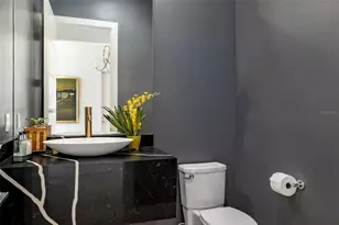 1879 Hibiscus St, Sarasota, FL 34239 - Photo 9