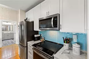 1010 Central Ave, Saint Petersburg, FL 33705 - Photo 9