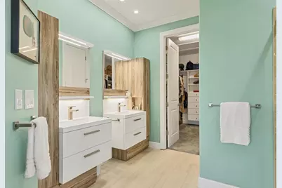 2414 Vaccaro Drive, Sarasota, FL 34231 - Photo 19