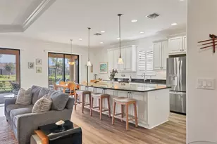 2414 Vaccaro Dr, Sarasota, FL 34231 - Photo 7