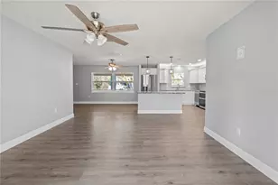 2401 10th St W, Palmetto, FL 34221 - Photo 23