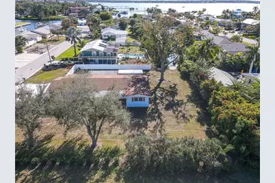 2401 10th Street W, Palmetto, FL 34221 - Photo 11