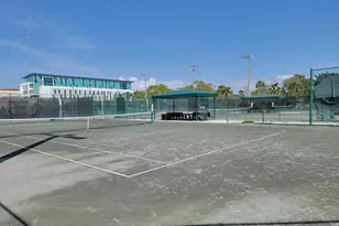 516 Laurel Pk Dr, Sarasota, FL 34236 - Photo 91