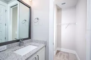 516 Laurel Pk Dr, Sarasota, FL 34236 - Photo 35