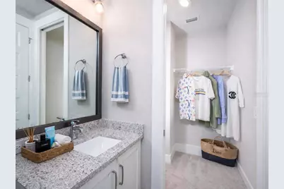 516 Laurel Park Drive, Sarasota, FL 34236 - Photo 35