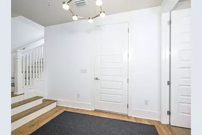 516 Laurel Park Drive, Sarasota, FL 34236 - Photo 5