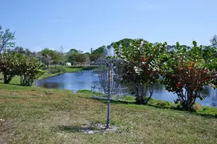 516 Laurel Pk Dr, Sarasota, FL 34236 - Photo 95