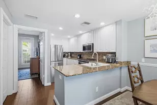 7681 Bergamo Ave, Sarasota, FL 34238 - Photo 11