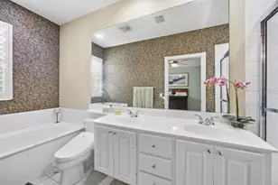 7681 Bergamo Ave, Sarasota, FL 34238 - Photo 19