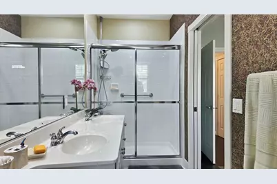 7681 Bergamo Avenue, Sarasota, FL 34238 - Photo 21