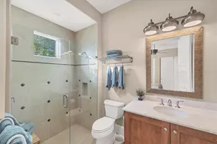 9218 McDaniel Ln, Sarasota, FL 34240 - Photo 33