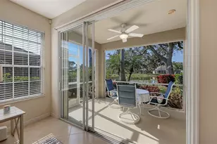 6922 Mystic Ln, Sarasota, FL 34243 - Photo 11