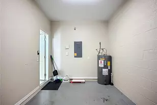 3884 Deberry Dr, Sarasota, FL 34233 - Photo 41