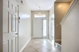 3884 Deberry Dr, Sarasota, FL 34233 - Photo 9