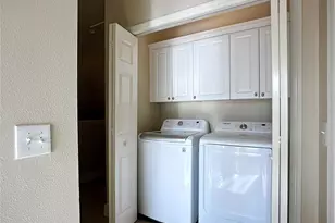 3884 Deberry Dr, Sarasota, FL 34233 - Photo 39