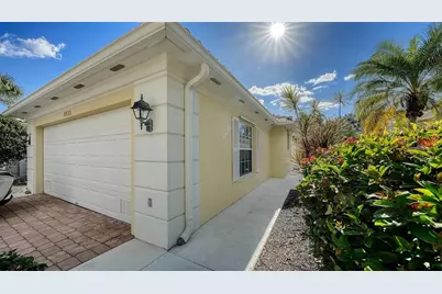 8833 Etera Drive, Sarasota, FL 34238 - Photo 13