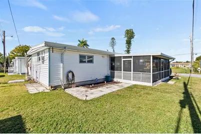 620 49th Avenue W, Bradenton, FL 34207 - Photo 19