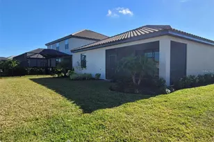 15719 Islandwalk Ave, Bradenton, FL 34211 - Photo 7