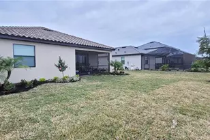 15719 Islandwalk Ave, Bradenton, FL 34211 - Photo 5