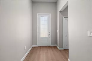 15719 Islandwalk Ave, Bradenton, FL 34211 - Photo 9