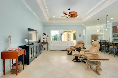 641 W Venice Avenue, Venice, FL 34285 - Photo 9