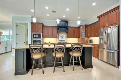 641 W Venice Avenue, Venice, FL 34285 - Photo 17