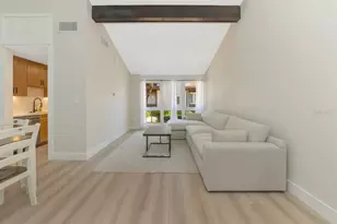 800 S Boulevard of the Presidents, Sarasota, FL 34236 - Photo 9