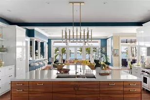 1204 Hillview Dr, Sarasota, FL 34239 - Photo 13