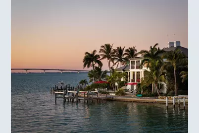 1204 Hillview Drive, Sarasota, FL 34239 - Photo 17