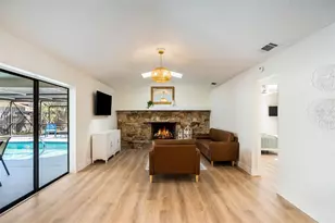 4343 Arrow Ave, Sarasota, FL 34232 - Photo 9