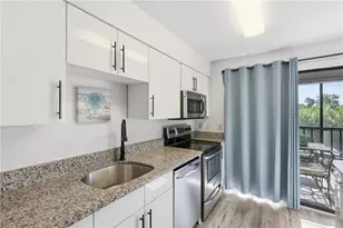 3601 E Bay Dr, Holmes Beach, FL 34217 - Photo 7