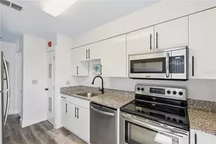 3601 E Bay Dr, Holmes Beach, FL 34217 - Photo 9