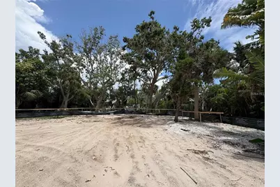 3441 Gulfmead Drive, Sarasota, FL 34242 - Photo 19