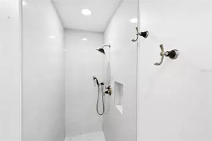 1307 Riverview Cir, Bradenton, FL 34209 - Photo 43