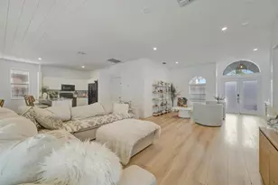 5390 Matthew Ct, Sarasota, FL 34231 - Photo 17