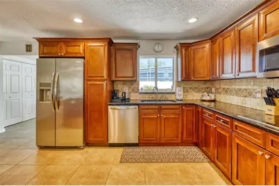 2605 Sunnybrook Drive, Sarasota, FL 34239 - Photo 11