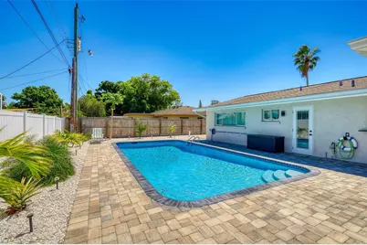 2605 Sunnybrook Drive, Sarasota, FL 34239 - Photo 5